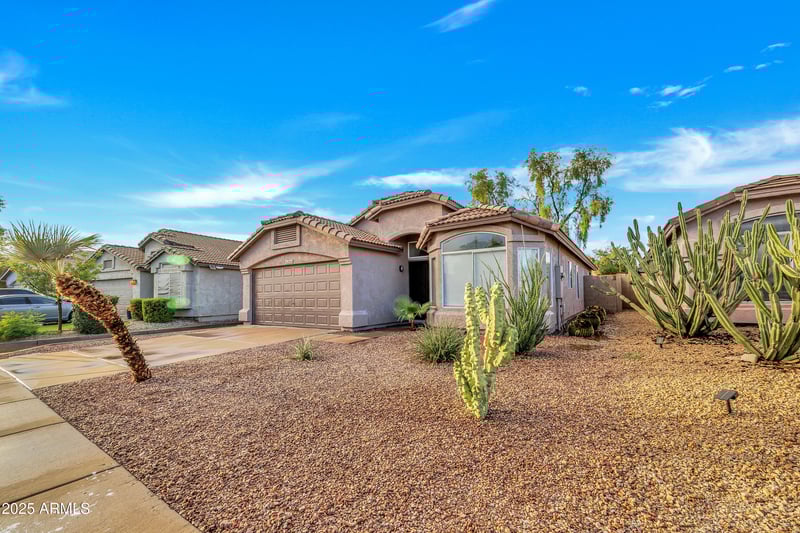 2704 Anderson Dr, Phoenix, AZ 85032