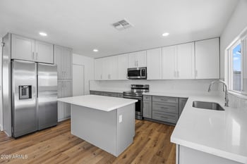 2704 N Yucca St, Chandler, AZ 85224