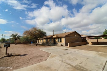 2704 Southgate Ave, Phoenix, AZ 85040