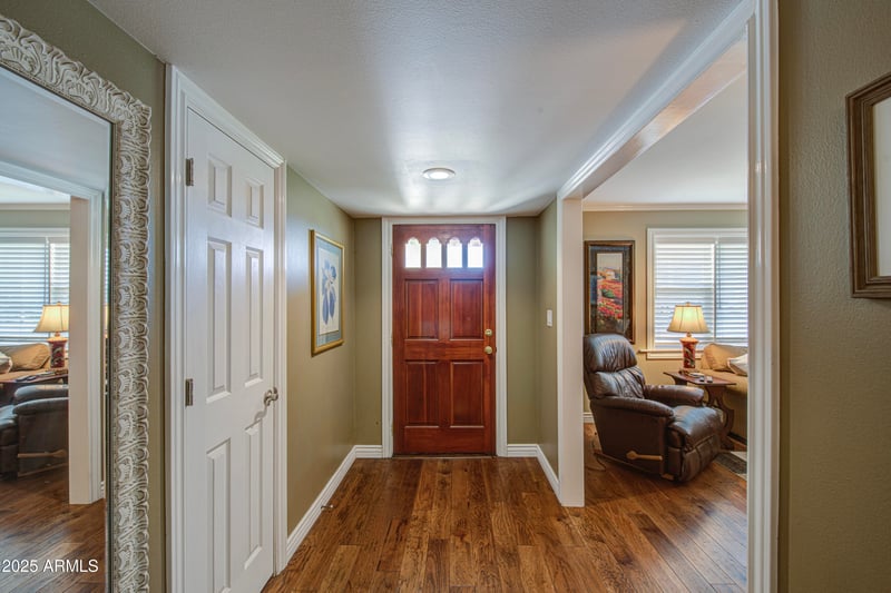 2704 Terrace Rd, Tempe, AZ 85282