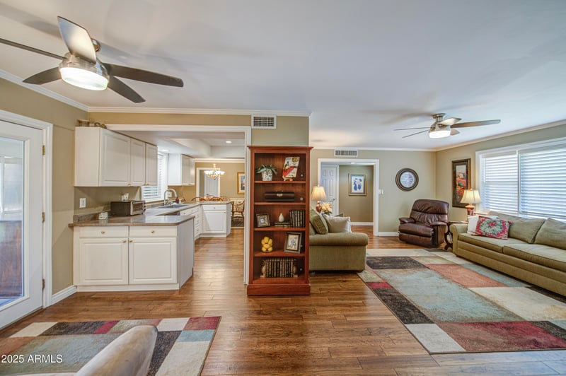 2704 Terrace Rd, Tempe, AZ 85282