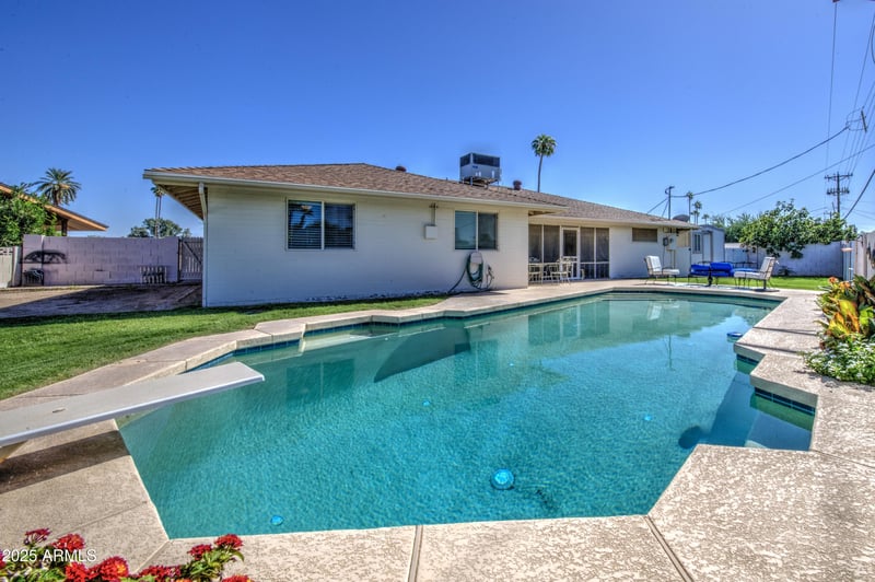 2704 Terrace Rd, Tempe, AZ 85282