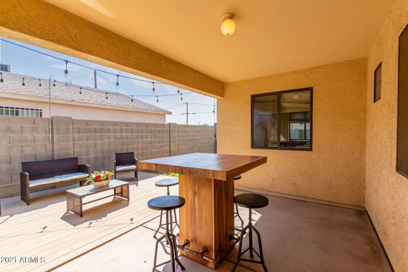 2705 E Corona Ave, Phoenix, AZ 85040