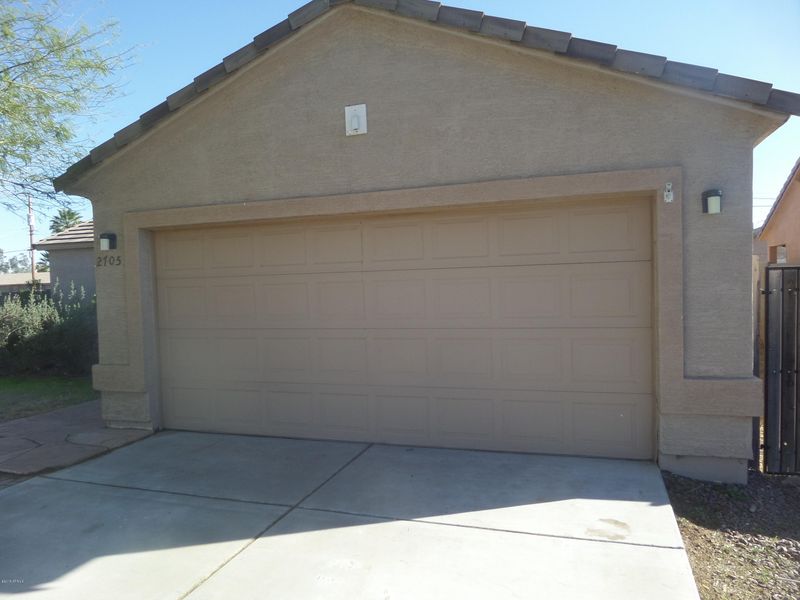 2705 E Wier Ave, Phoenix, AZ 85040