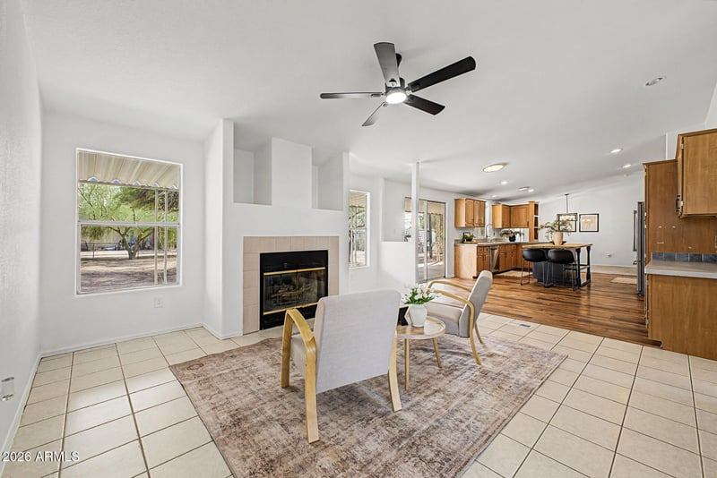 2705 W Mockingbird St, Apache Junction, AZ 85120