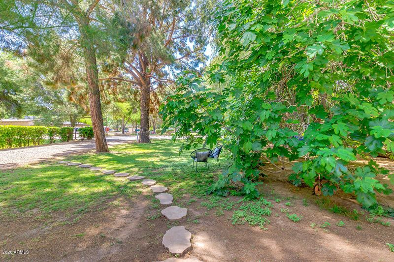 2706 E Flower St, Phoenix, AZ 85016