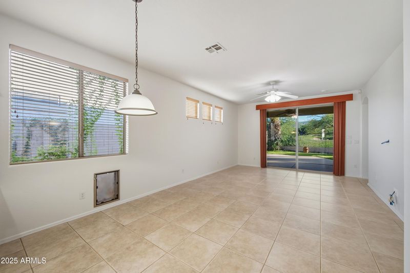 2707 E Darrel Rd, Phoenix, AZ 85042
