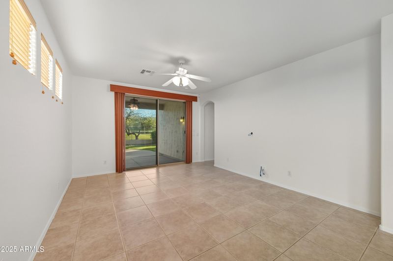 2707 E Darrel Rd, Phoenix, AZ 85042