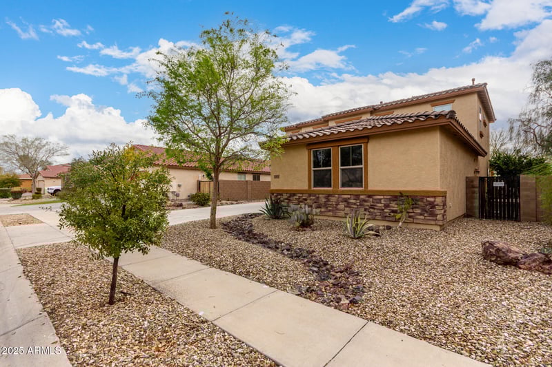 27071 172nd Ln, Surprise, AZ 85387