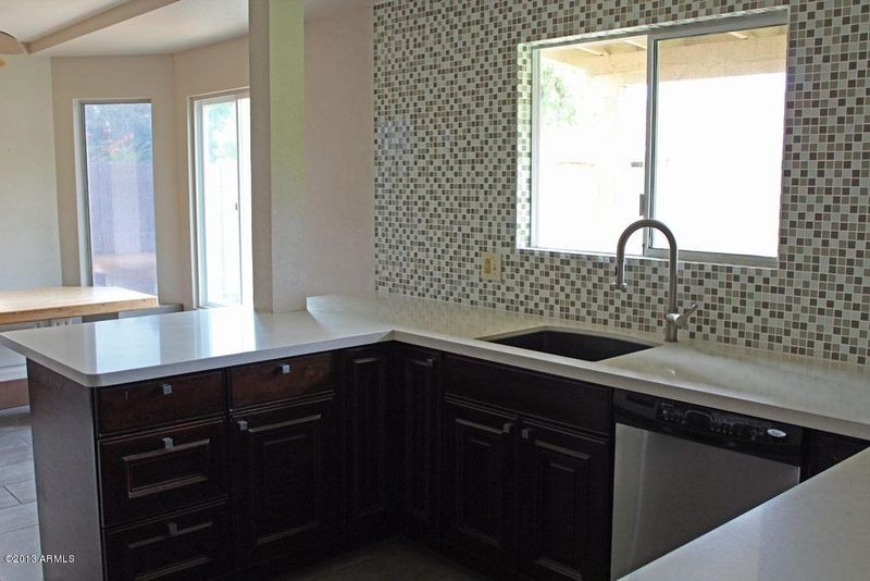 2708 E Menlo St, Mesa, AZ 85213