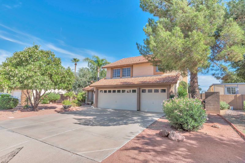 2708 E Nora St, Mesa, AZ 85213