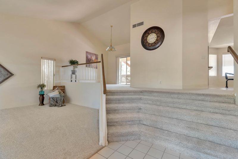 2708 E Nora St, Mesa, AZ 85213