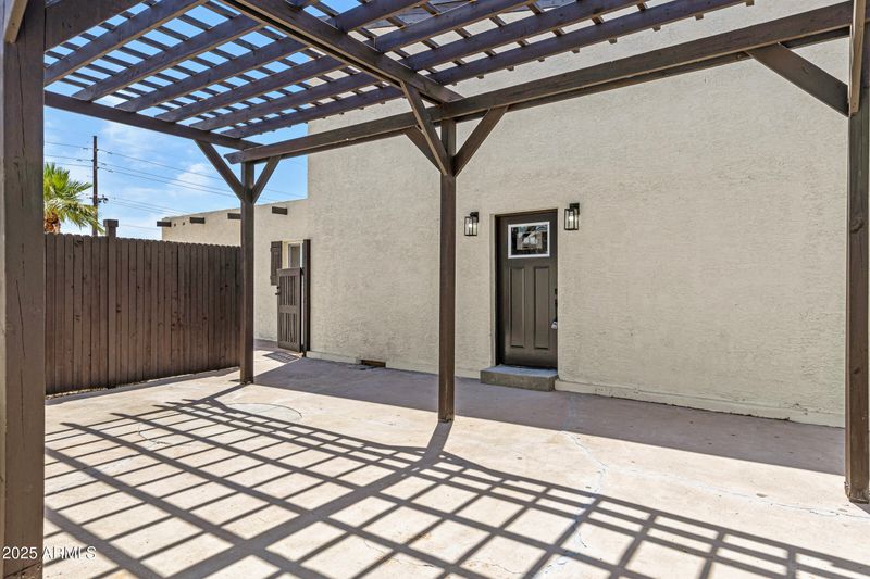 2708 E Roosevelt St, Phoenix, AZ 85008