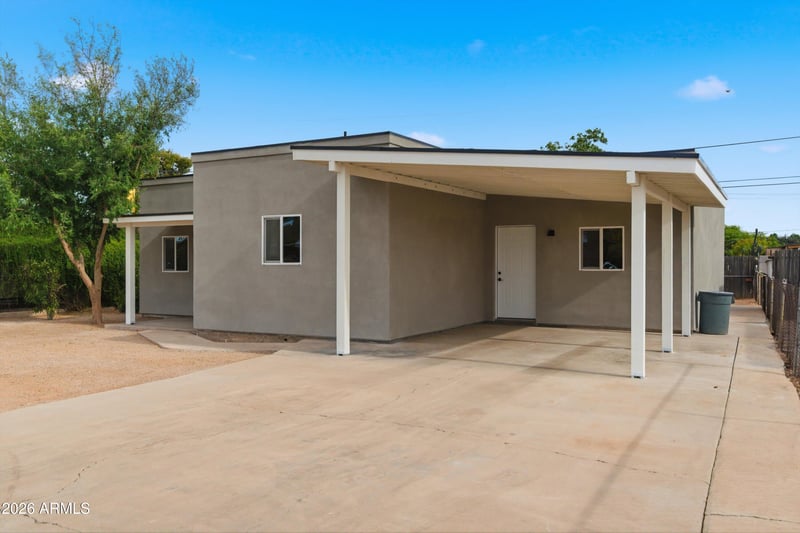 2709 E Phelps Rd, Phoenix, AZ 85032