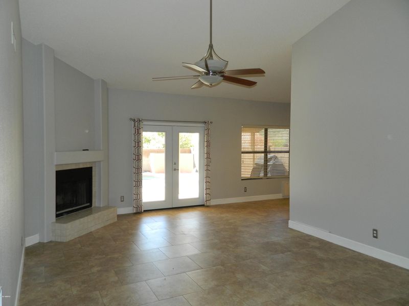 2709 E Rockledge Rd, Phoenix, AZ 85048