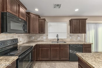 2709 Pecan Rd, Phoenix, AZ 85041