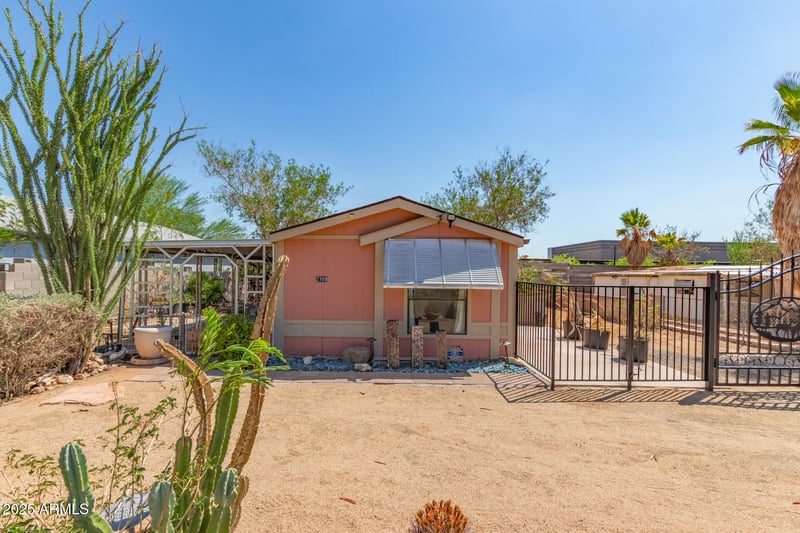 2709 Robin Ln, Phoenix, AZ 85027
