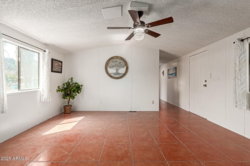2709 Robin Ln, Phoenix, AZ 85027