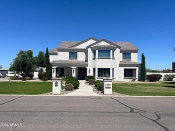 2710 Cattle Dr, Gilbert, AZ 85297