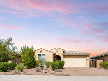 2710 E Saddlebrook Rd, Gilbert, AZ 85298