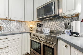 2711 Highland St, Chandler, AZ 85224