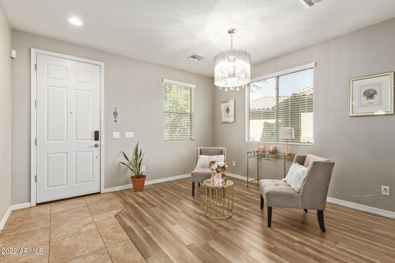 2711 W La Salle St, Phoenix, AZ 85041