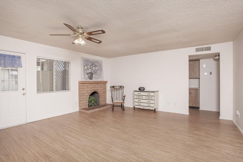 2713 E Libby St, Phoenix, AZ 85032