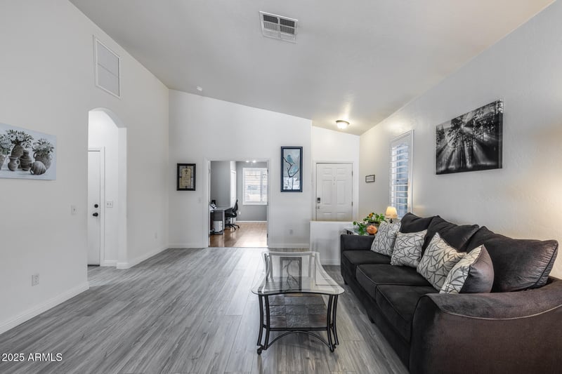 2714 Del Rio St, Gilbert, AZ 85295