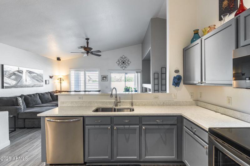 2714 E Del Rio St, Gilbert, AZ 85295