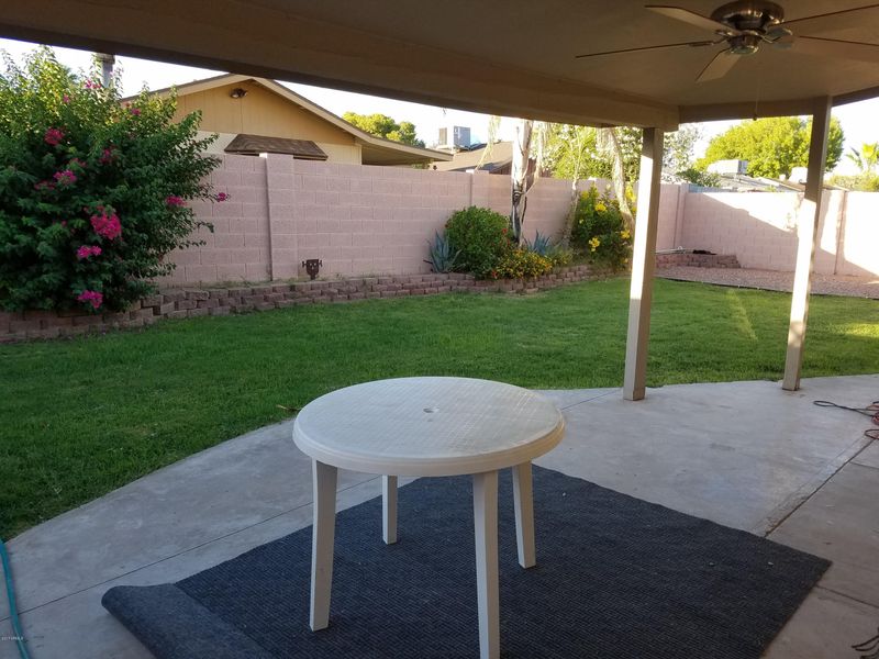 2714 E Windrose Dr, Phoenix, AZ 85032