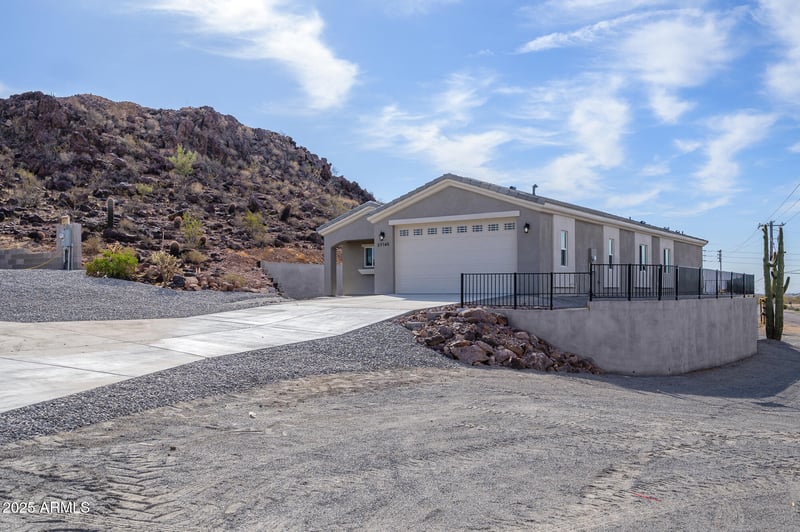 27145 147th Ave, Surprise, AZ 85387