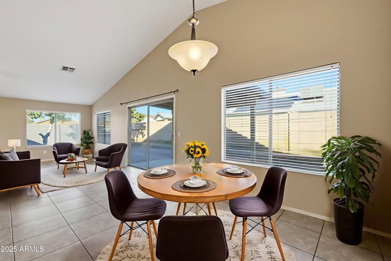 2715 90th Ave, Phoenix, AZ 85037