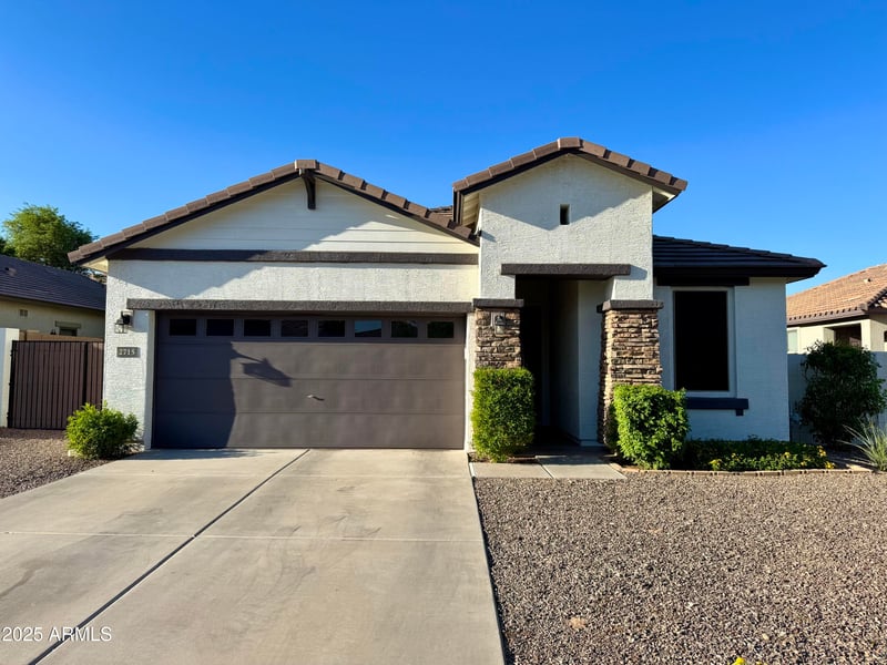 2715 Canyon Creek Dr, Gilbert, AZ 85295