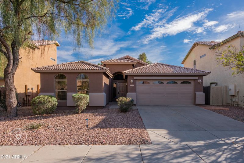 2715 E Beautiful Ln, Phoenix, AZ 85042