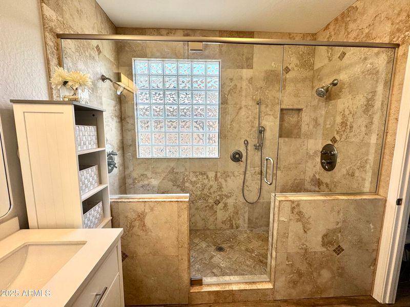 2715 E Canyon Creek Dr, Gilbert, AZ 85295