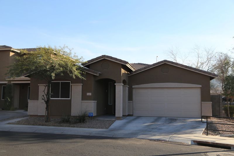 2715 E Donner Dr, Phoenix, AZ 85042
