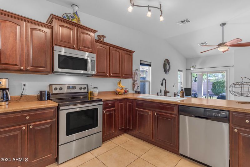 2715 S Conestoga Rd, Apache Junction, AZ 85119