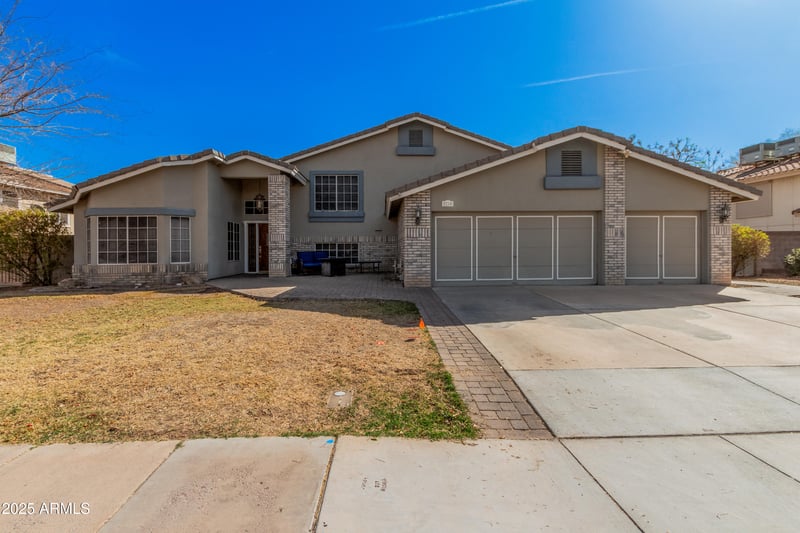 2715 W Calle Del Norte Dr, Chandler, AZ 85224