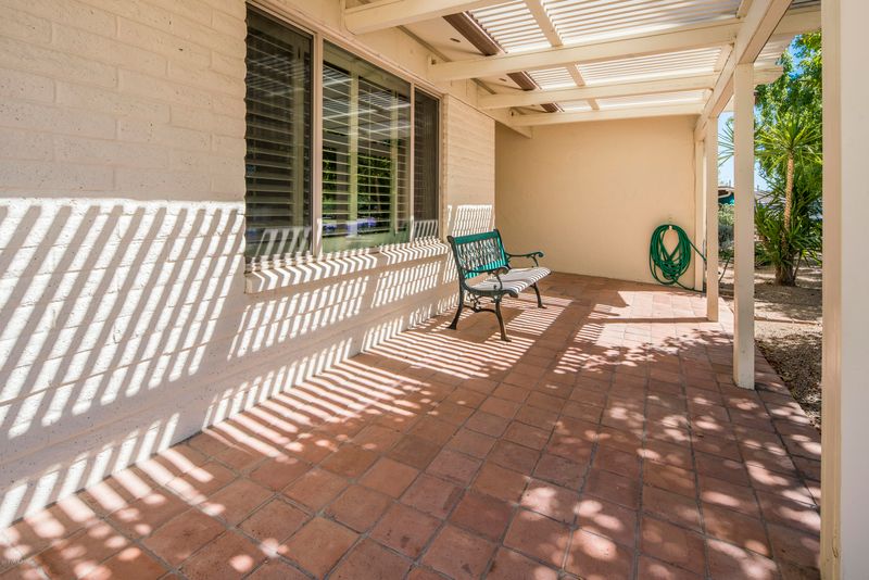 2716 E Cinnabar Ave, Phoenix, AZ 85028