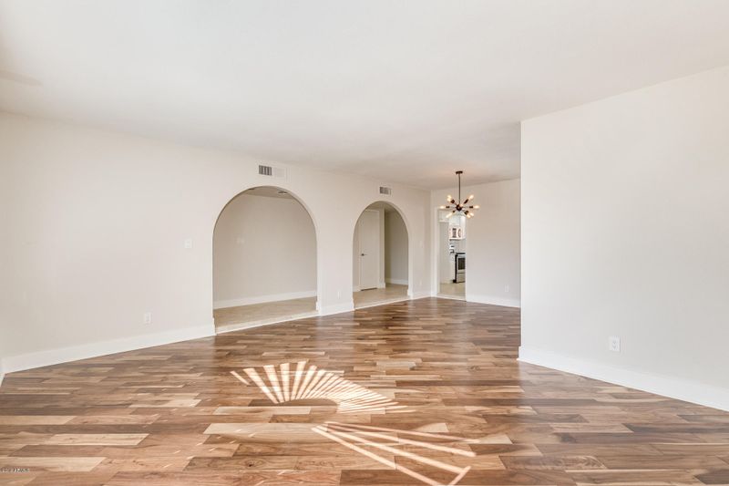 2716 E Cortez St, Phoenix, AZ 85028