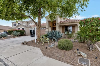 2716 Quiet Hollow Ln, Phoenix, AZ 85024
