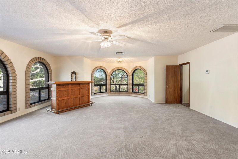 2716 E Voltaire Ave, Phoenix, AZ 85032