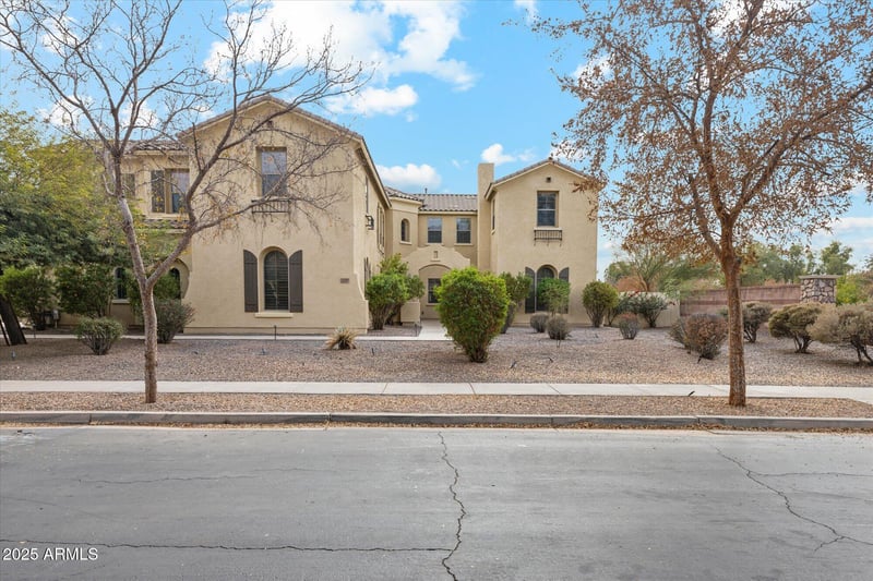 2717 E Flower Ct, Gilbert, AZ 85298