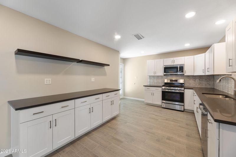 2717 E Joan D Arc Ave, Phoenix, AZ 85032