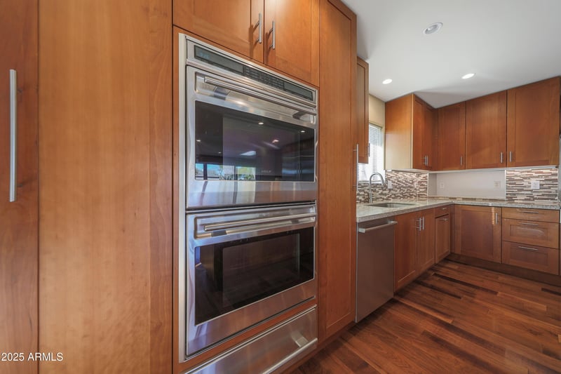 2718 Campo Bello Dr, Phoenix, AZ 85032