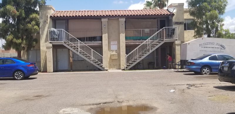 2718 E Beck Ln, Phoenix, AZ 85032