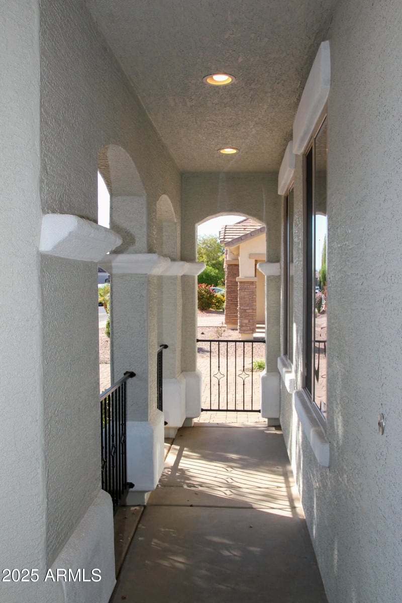 2718 Hampton Ln, Gilbert, AZ 85295