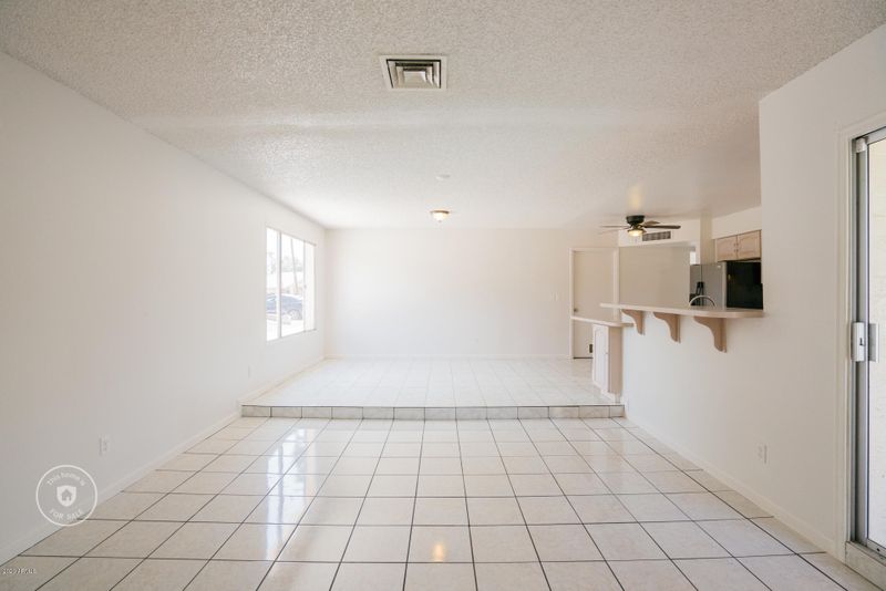 2718 W Evans Dr, Phoenix, AZ 85053