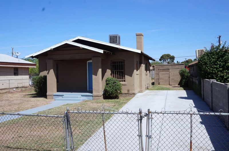 2718 W Fillmore St, Phoenix, AZ 85009