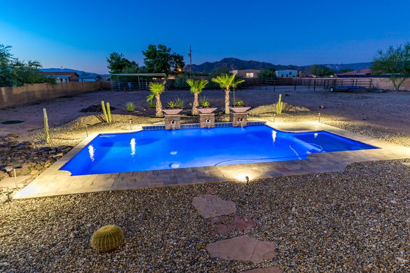 2718 W Valley View Trl, Phoenix, AZ 85086